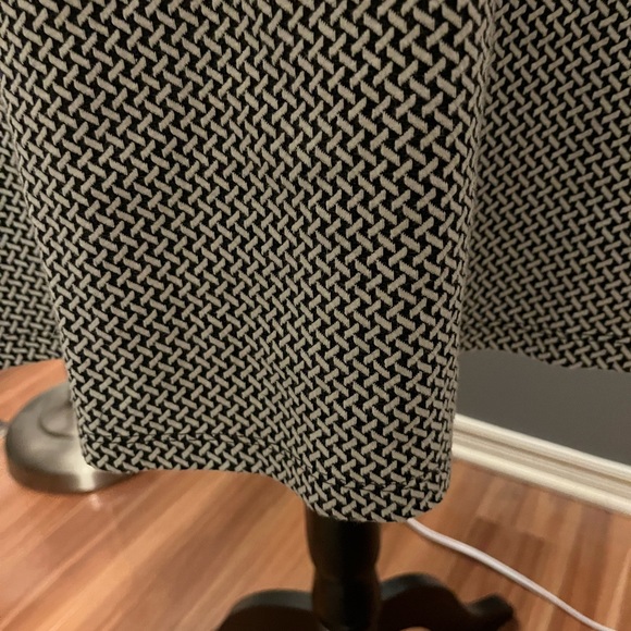 Classic black and white sleeveless stretchy pull on dress size XL - Picture 5 of 6